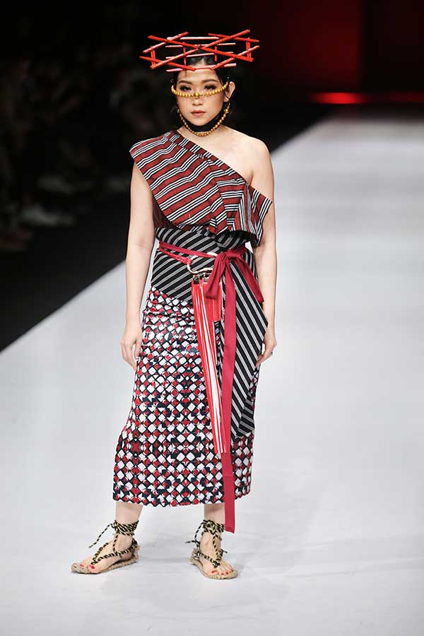Yunita Kosasih x The Theme